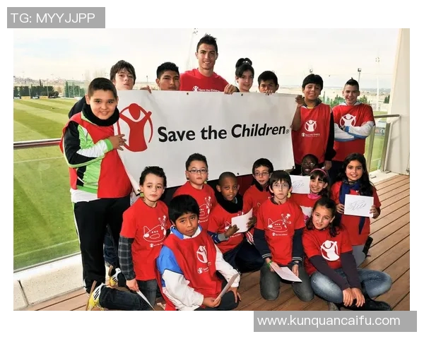 佛教信仰中的绿茵奇迹一位以慈悲与觉悟闻名的足球巨星传奇 佛教信仰中的绿茵奇迹一位以慈悲与觉悟闻名的足球巨星传奇